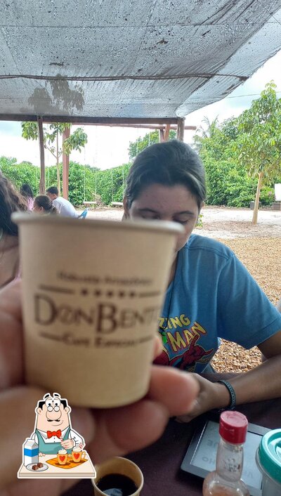 Don Bento - Café Especial fornece uma seleção de bebidas