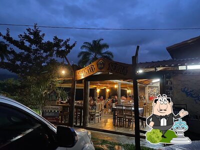 Veja imagens do exterior do Restaurante e empório kanto da serra