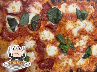 Prenez des pizzas à Addor e Pizz... Macchia