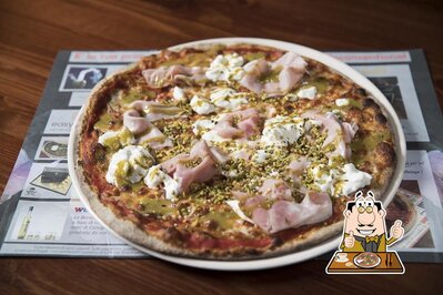 A Pizzeria, puoi assaggiare una bella pizza
