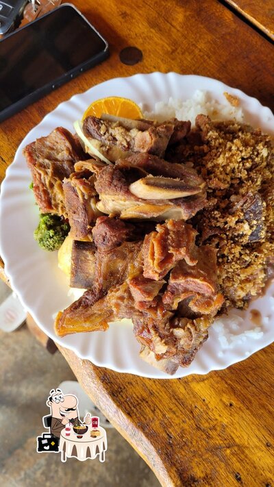 Comida em Restaurante canastra