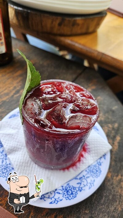 Bar e Restaurante do Escorrega serve uma variedade de bebidas