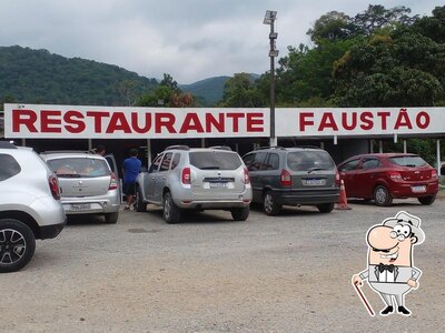 Desfrute da vista do exterior Restaurante Faustão