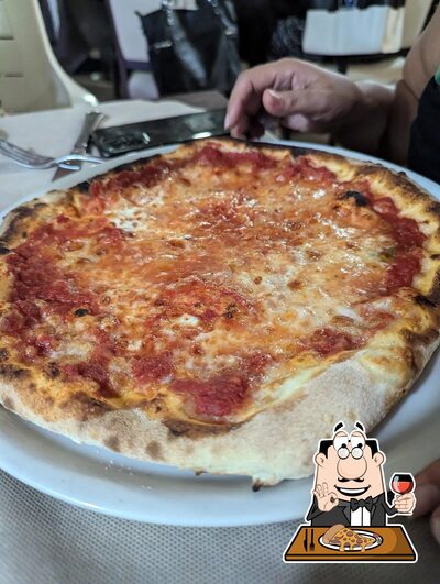 Scegli tra le molte varianti di pizza