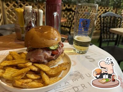Prenditi un hamburger al ristorante Kaos