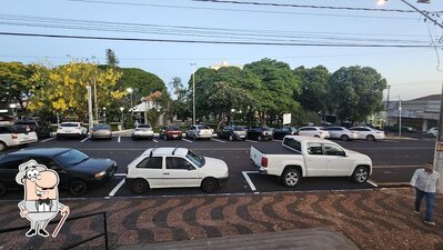 Veja a área externa do Point Das Esfihas e Pizzaria