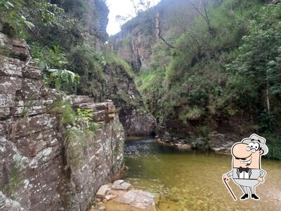 O exterior do Canela de Ema Capitólio | Cachoeiras