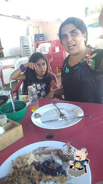 Platos en Quiosque da Cida