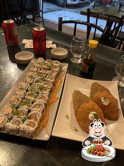 Platos en Alhures Sushi