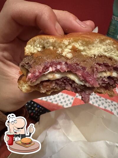 Concediti un bell'hamburger al ristorante Space Food