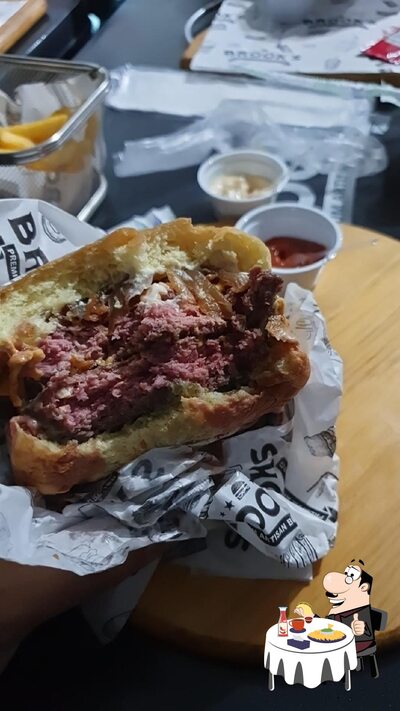 Experimente um hambúrguer no Brook's Ceilândia