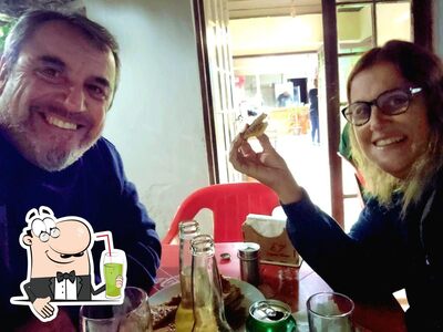 Pizzeria Morales fornece uma gama de drinques