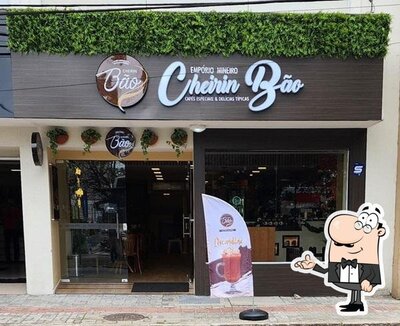 Veja imagens do interior do Cafeteria Cheirin Bão Tubarão