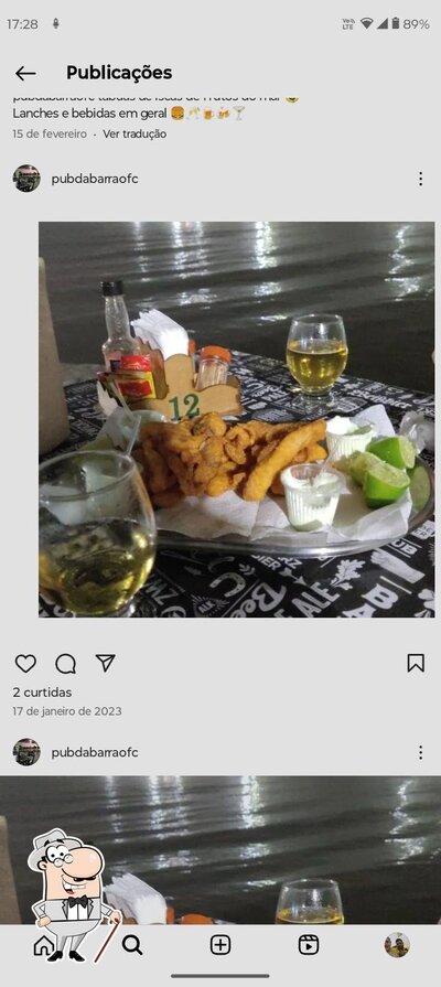 Descubra o exterior do Pub da Barra