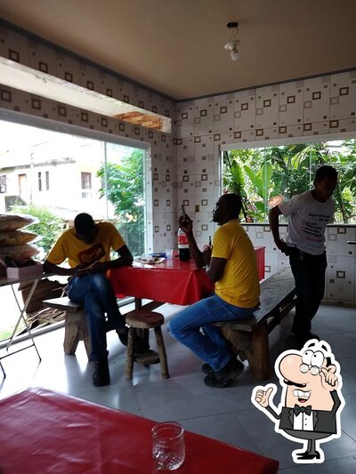 Veja imagens do interior do Pensão Da Alice