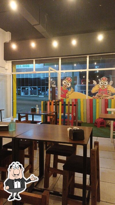 O interior do Pollo e Cia - Frango Frito e Burger