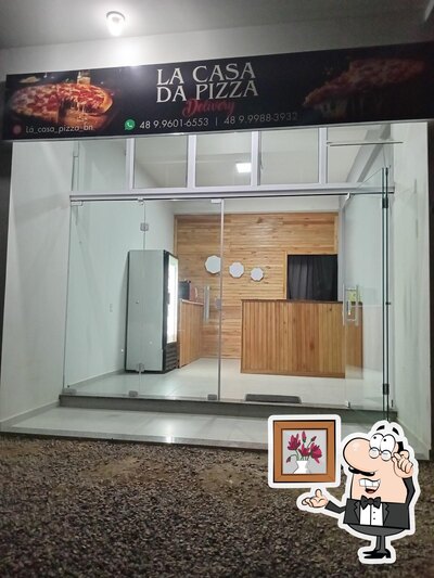 O interior do Lá casa pizza bn