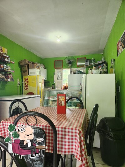 Veja imagens do interior do Lanchonete & Restaurante Da Rosa ( Nestor Costa )
