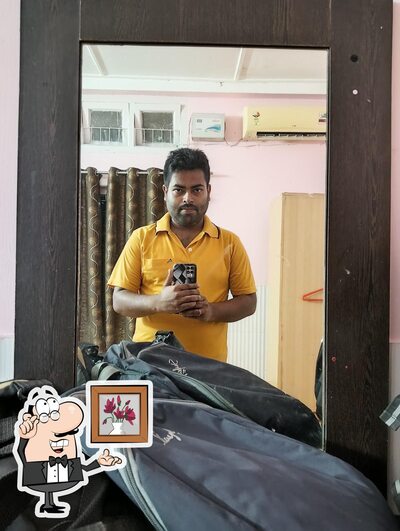 Check out how Tourist Resort looks inside