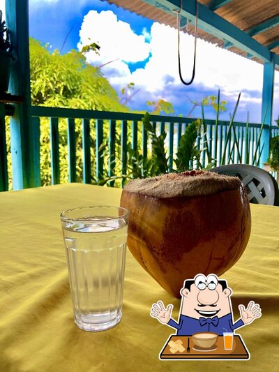 Comida em Restaurante Tamarinão