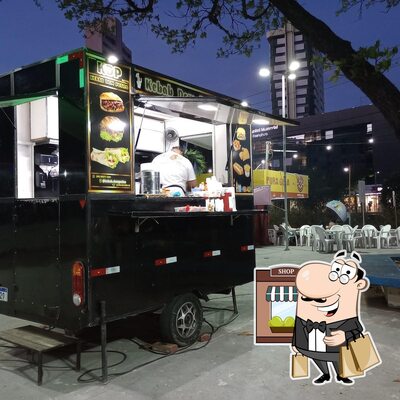 a área exterior é uma característica importante do Kebab Dom Petico