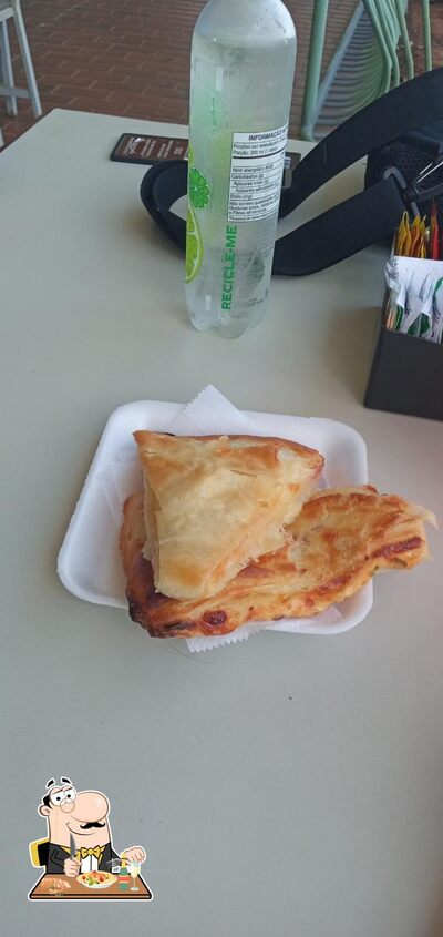 Comida em Deck no rio