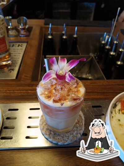Meals at Bar Outrigger