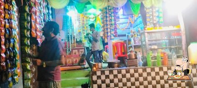 Meals at Laddu chai