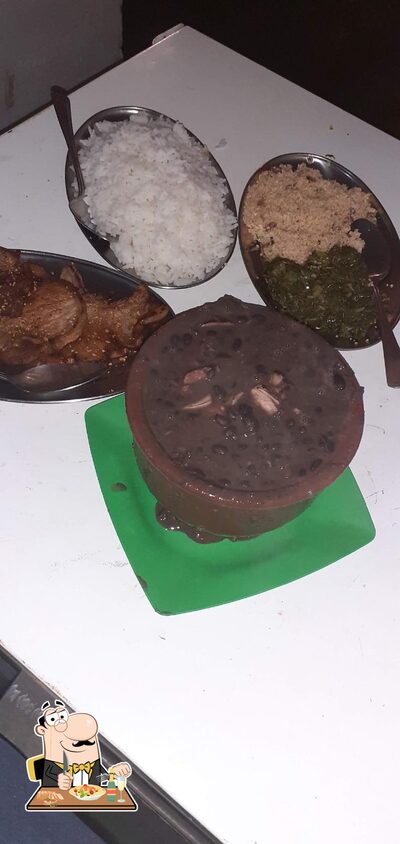 Comida em MINI RESTAURANTE SITIO DAS TORTAS
