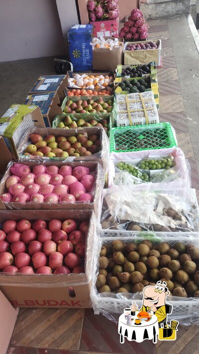 Meals at LMR Fruits