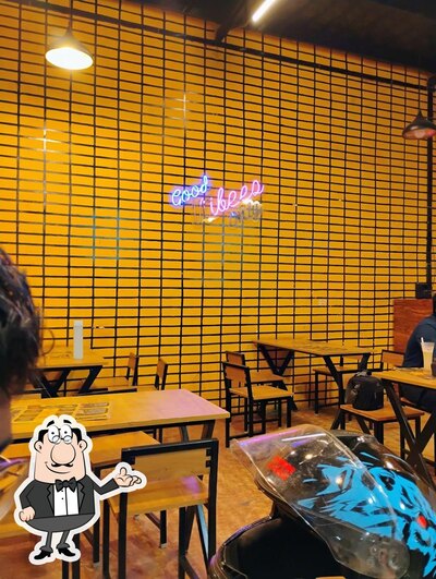Check out how Viibee Time Cafe looks inside
