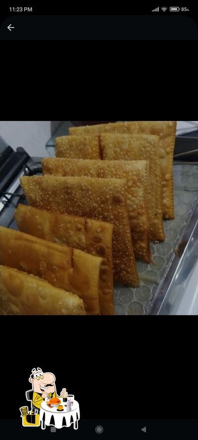 Comida em LB PASTEIS
