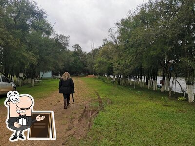 Você pode espairecer no na área externa do Pesqueiro do Mazzy