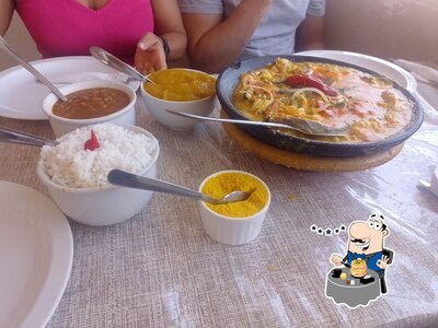 Comida em Restaurante Iranbel