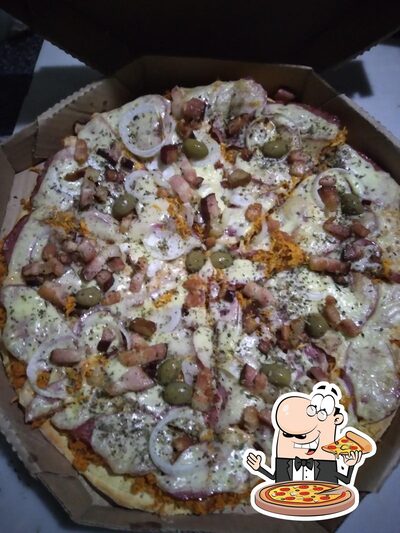 Experimente pizza no Pizzaria Delícias Gastronômicas ( Proprietária / Chefe Cozinha: Socorro Araújo )