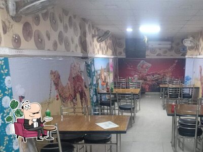 Check out how Hot & Cold looks inside