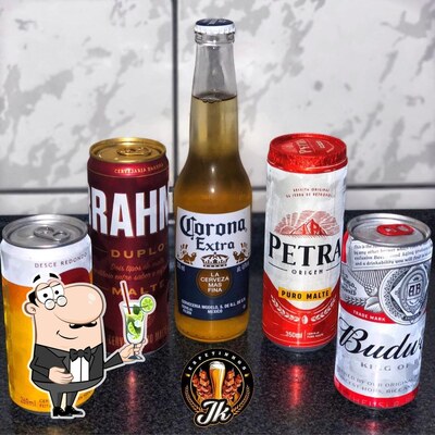 JK ESPETOS fornece um número de drinques