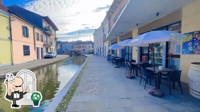 Goditi la vista dagli esterni di Lounge bar & Ristorazione