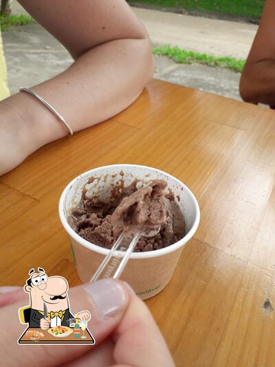 Platos en Sorveteria Avenida