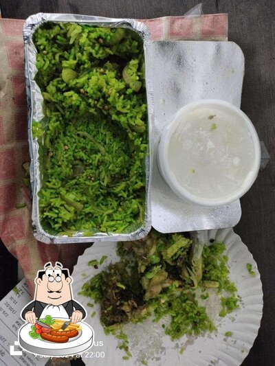 Food at Sham's Chicken Point