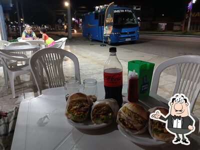 O interior do Crepes & Lanches
