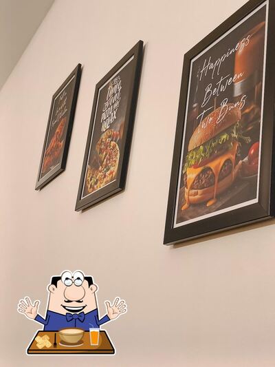 Meals at HR’s Cafe