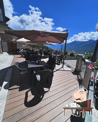 Siediti a un tavolo di Bar Terre Alte