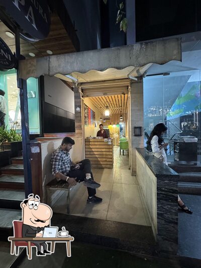 The interior of MoMo King