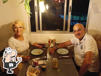 Veja imagens do interior do Maranata Food Service