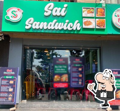 Check out how Sai Sandwich looks inside