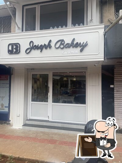 Check out how Joseph Bakery looks outside