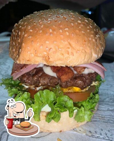 Experimente um dos hambúrgueres disponíveis no MISTER DOG - FAST FOOD