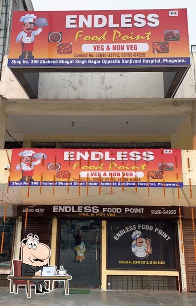 The interior of Endless Food Point