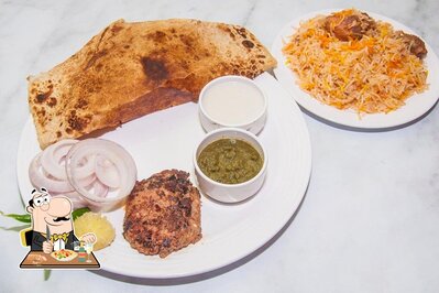 Food at Mama's Paratha,rander,surat